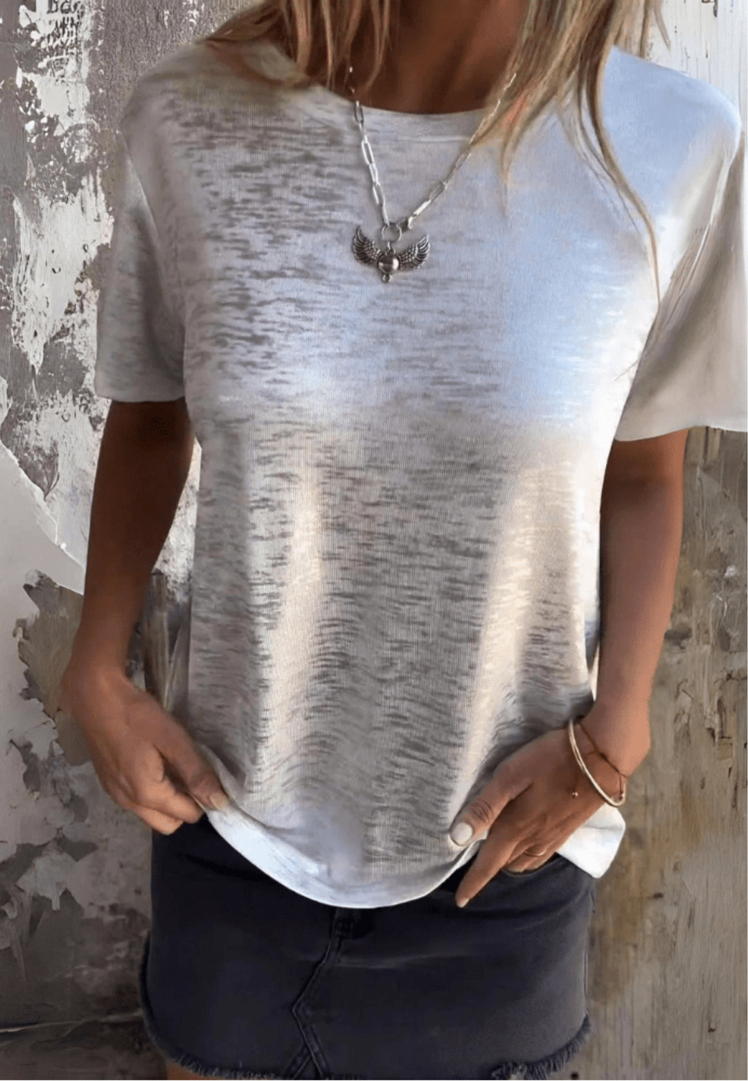 Melanie | Graceful Sleeve Tee