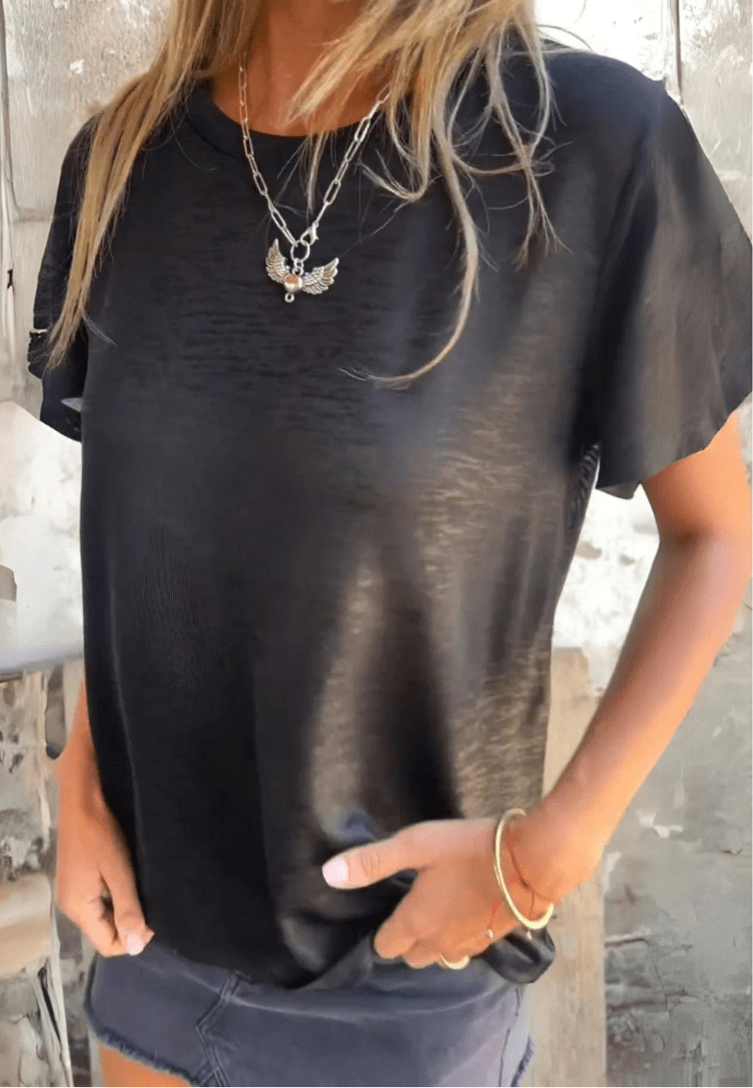 Melanie | Graceful Sleeve Tee