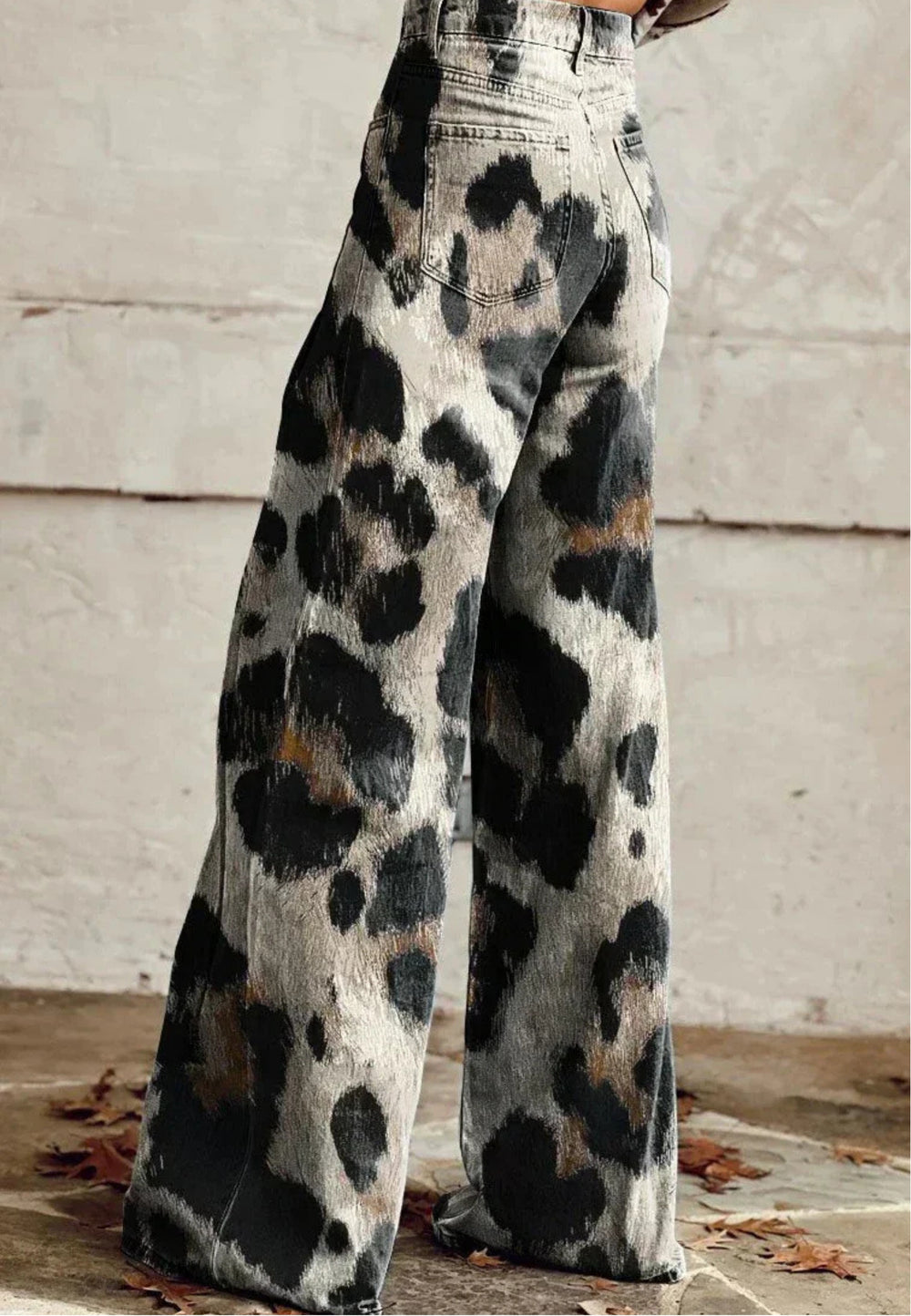 Darcie | Wild Spirit High-Waisted Leopard Wide-Leg Jeans