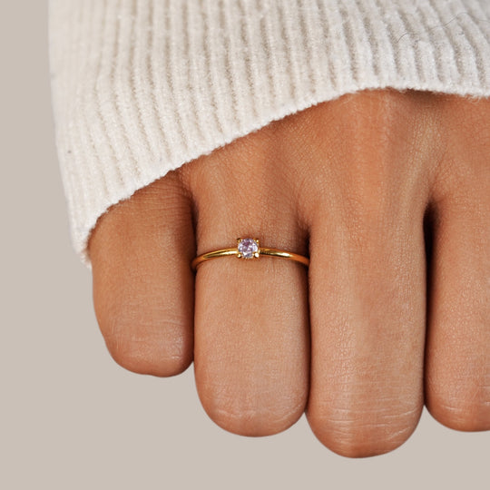 Birthstone gold rings