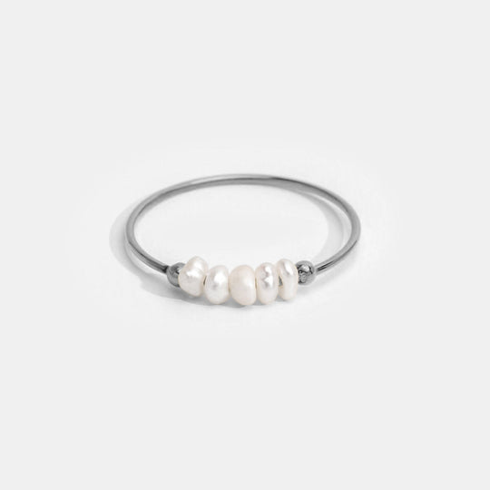 Classic freshwater pearl silver ring
