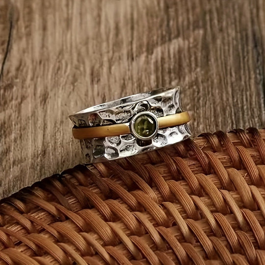 Elegant green zirconia ring